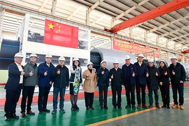 Industri pisanan! Lini produksi pipa PE kaliber ekstra gedhe JWELL MACHINERY lan garis produksi geomembrane extruded lan 8000mm sing lebar lan kalender wis lulus penilaian kasebut!